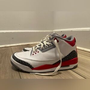 Air Jordan 3 Retro “Fire Red”